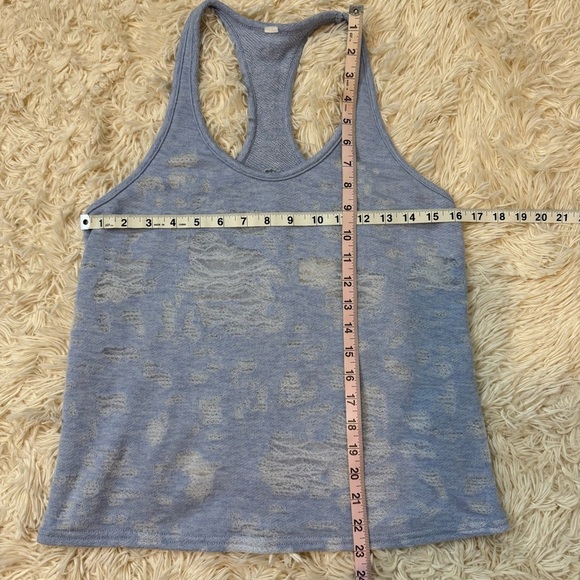 Alo Yoga Tank Top Blue White Clouds Racerback Sheer Distressed Weathered SZ S - Picture 5 of 5